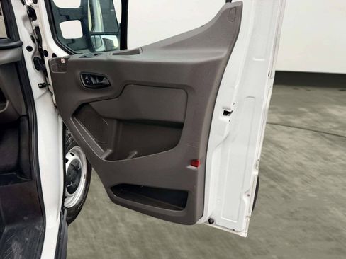 Used 2020 Ford Transit 250 Medium Roof RWD image 28