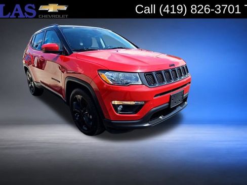 Used 2019 Jeep Compass Latitude FWD image 2