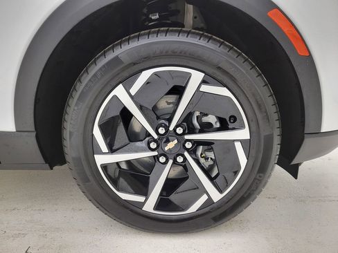New 2026 Chevrolet Equinox EV LT w/ Comfort Package FWD image 19