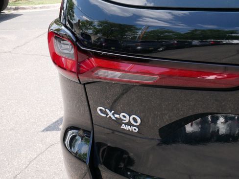 Used 2024 MAZDA CX-90 Plug-In Hybrid w/ Premium Plus AWD/4WD image 17