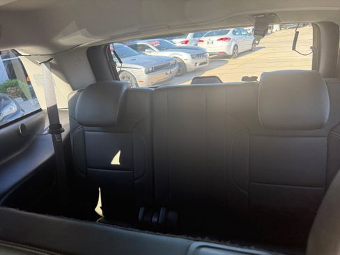 Used 2015 Chevrolet Tahoe LT AWD/4WD image 9