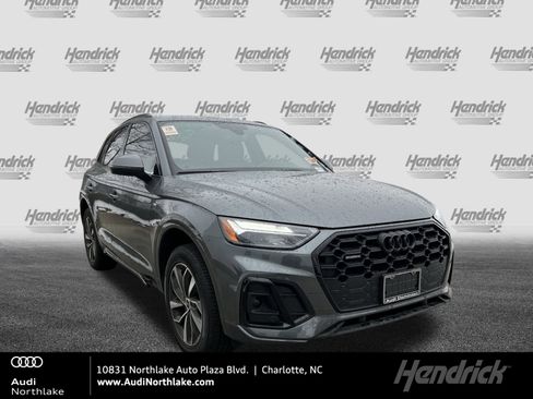 Used 2024 Audi Q5 2.0T Premium w/ Summer of Audi Package image 1