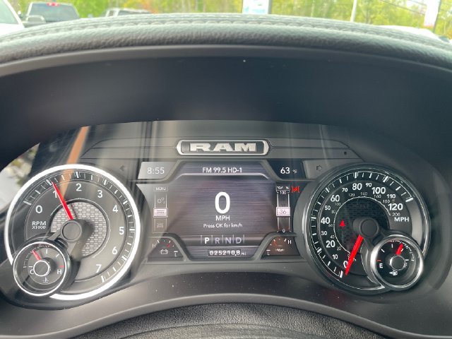 Used 2023 RAM 2500 Laramie AWD/4WD image 17