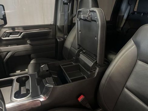 Used 2025 Chevrolet Silverado 2500 LTZ w/ LTZ Premium Package AWD/4WD image 16