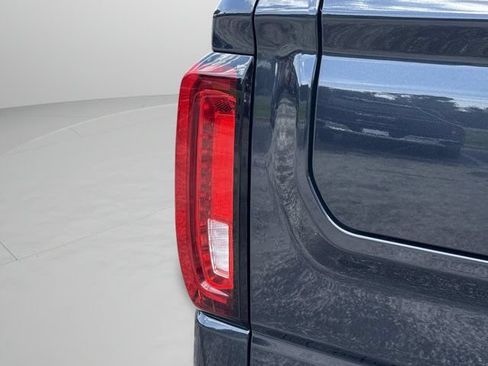 Used 2025 GMC Sierra 1500 SLT AWD/4WD image 38