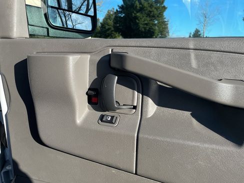 Used 2024 Chevrolet Express 2500 w/ Driver Convenience Package image 61