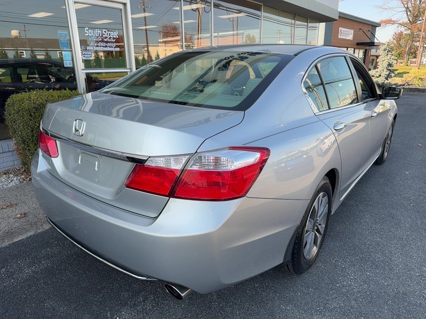Used 2014 Honda Accord LX image 3