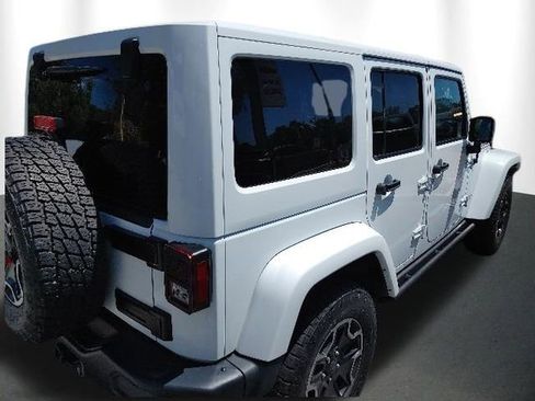 Used 2017 Jeep Wrangler Unlimited Rubicon AWD/4WD image 14