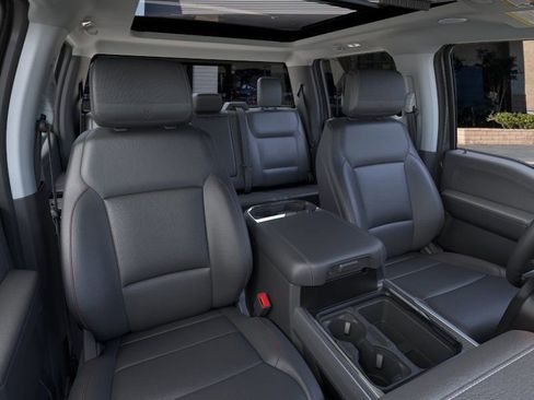 New 2026 Ford F250 Lariat w/ Black Appearance Package image 10