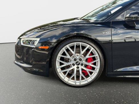 Used 2017 Audi R8 V10 image 13