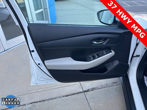 Used 2023 Honda Accord LX image 11