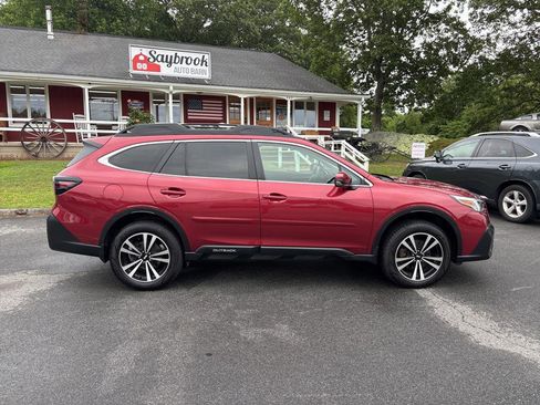 Used 2020 Subaru Outback Limited XT image 2