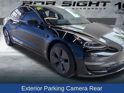 Used 2021 Tesla Model 3 Standard Range Plus image 9