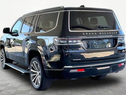 Used 2023 Jeep Grand Wagoneer 4WD w/ Convenience Group III image 4