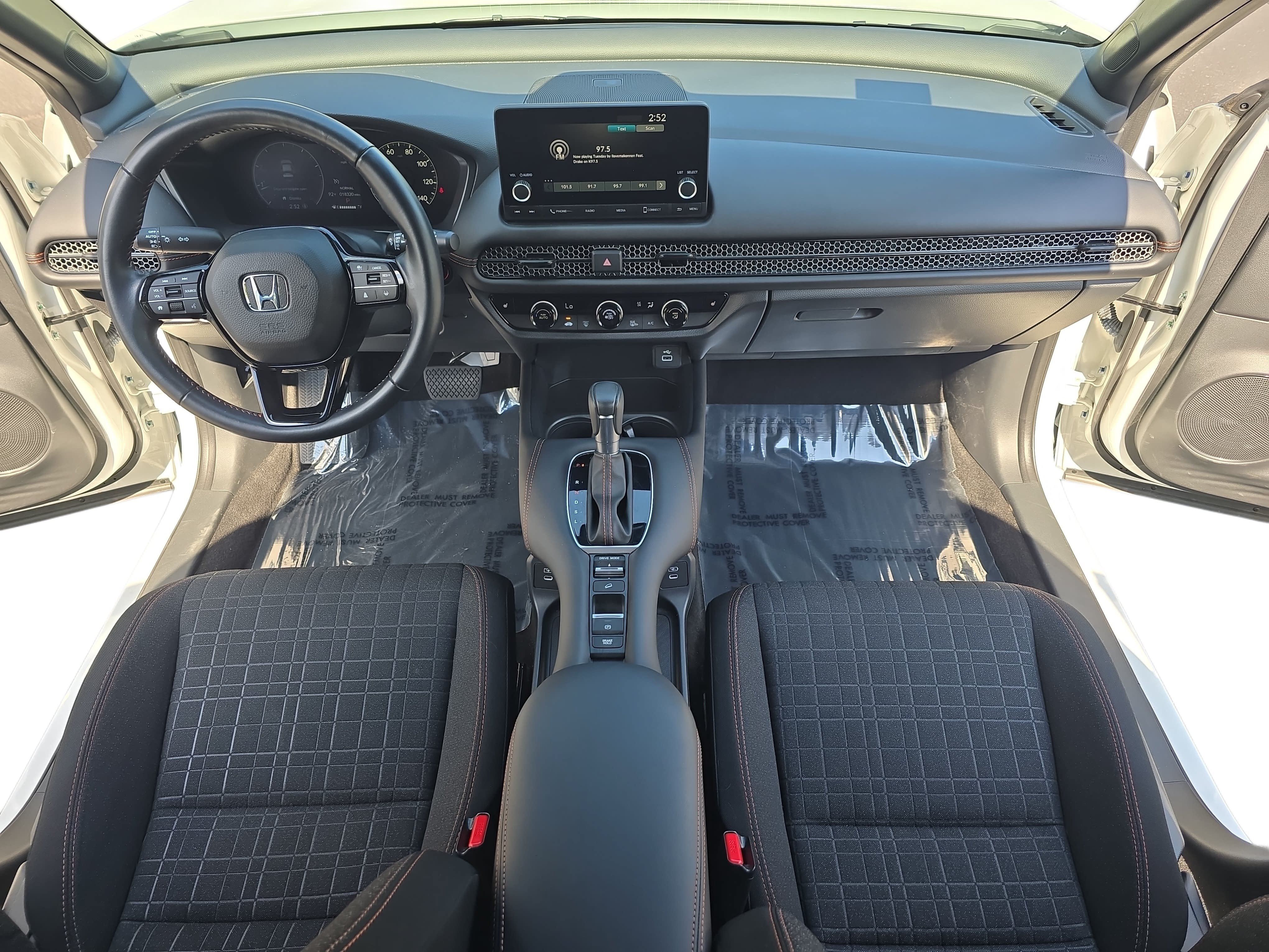 Certified 2025 Honda HR-V Sport image 9