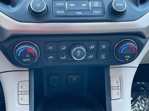 Used 2017 GMC Acadia Denali w/ Technology Package AWD/4WD image 16