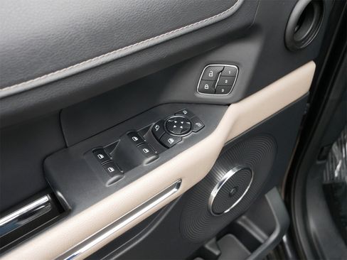 Used 2024 Ford Expedition Limited image 30