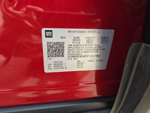 Used 2023 Chevrolet Traverse LT FWD image 35