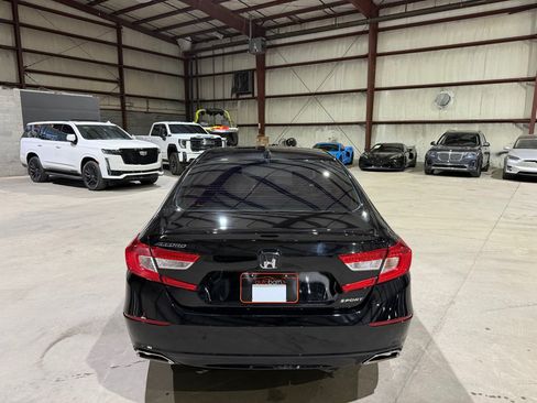 Used 2022 Honda Accord Sport image 6