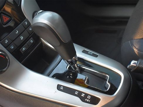 Used 2016 Chevrolet Cruze LT image 24