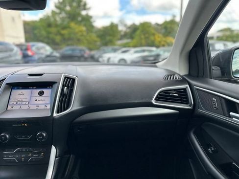 Used 2019 Ford Edge SEL w/ Equipment Group 201A image 19