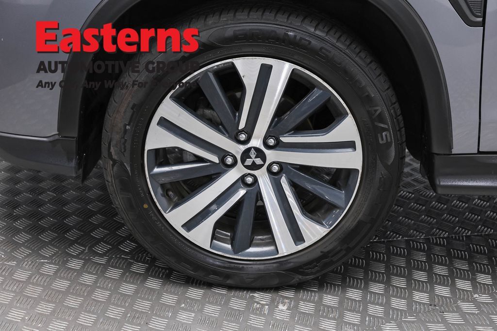 Used 2024 Mitsubishi Outlander Sport ES AWD/4WD image 31