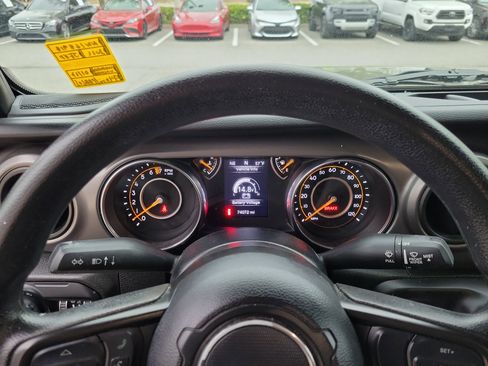 Used 2022 Jeep Wrangler Unlimited Sport image 19