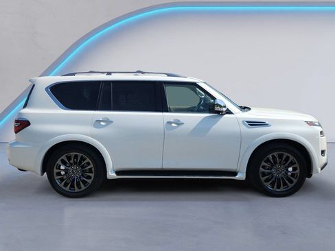 Used 2023 Nissan Armada Platinum w/ Captain's Chairs Package AWD/4WD image 3