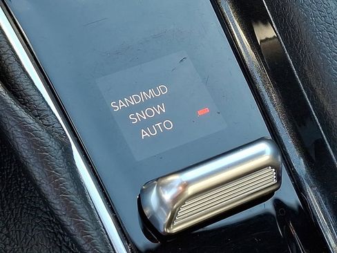 Used 2024 Jeep Compass Latitude image 23