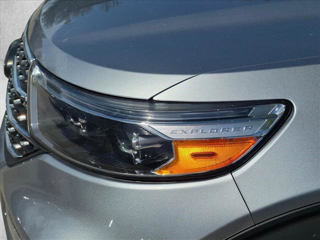 Used 2022 Ford Explorer XLT w/ Equipment Group 202A RWD image 17