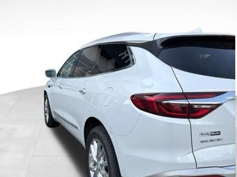Used 2018 Buick Enclave Premium w/ Experience Buick Package AWD/4WD image 7