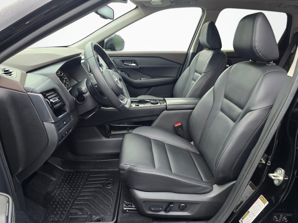 Used 2023 Nissan Rogue SL AWD/4WD image 13