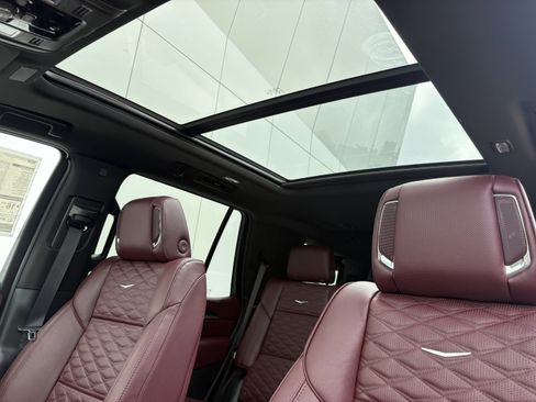 New 2026 Cadillac Escalade Luxury w/ Touring Package AWD/4WD image 17
