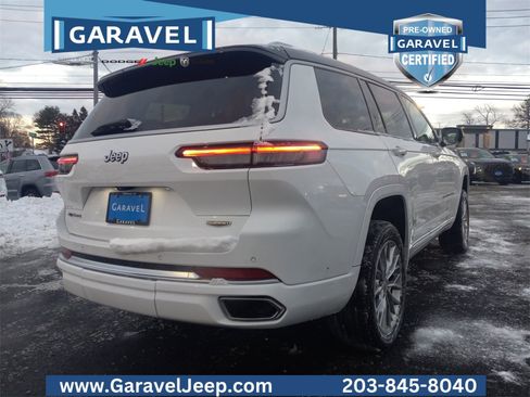 Used 2023 Jeep Grand Cherokee L Summit w/ Luxury Tech Group V image 9