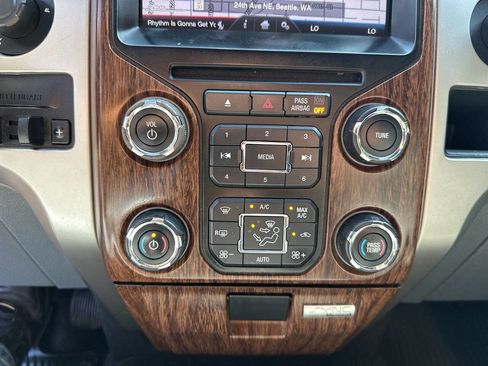 Used 2013 Ford F150 Lariat w/ Luxury Equipment Group image 26