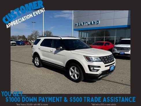 Used 2016 Ford Explorer XLT w/ Equipment Group 202A AWD/4WD image 1