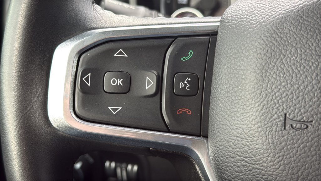 Used 2024 RAM 1500 Laramie AWD/4WD image 17