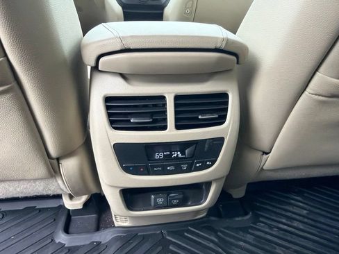 Used 2020 Acura MDX SH-AWD w/ Technology Package image 17