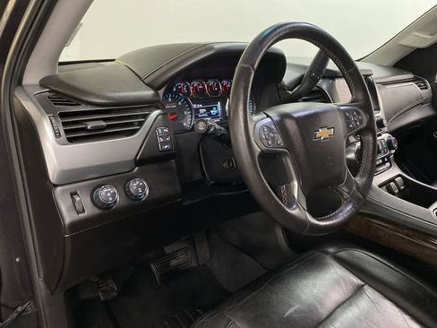 Used 2016 Chevrolet Tahoe LT image 2