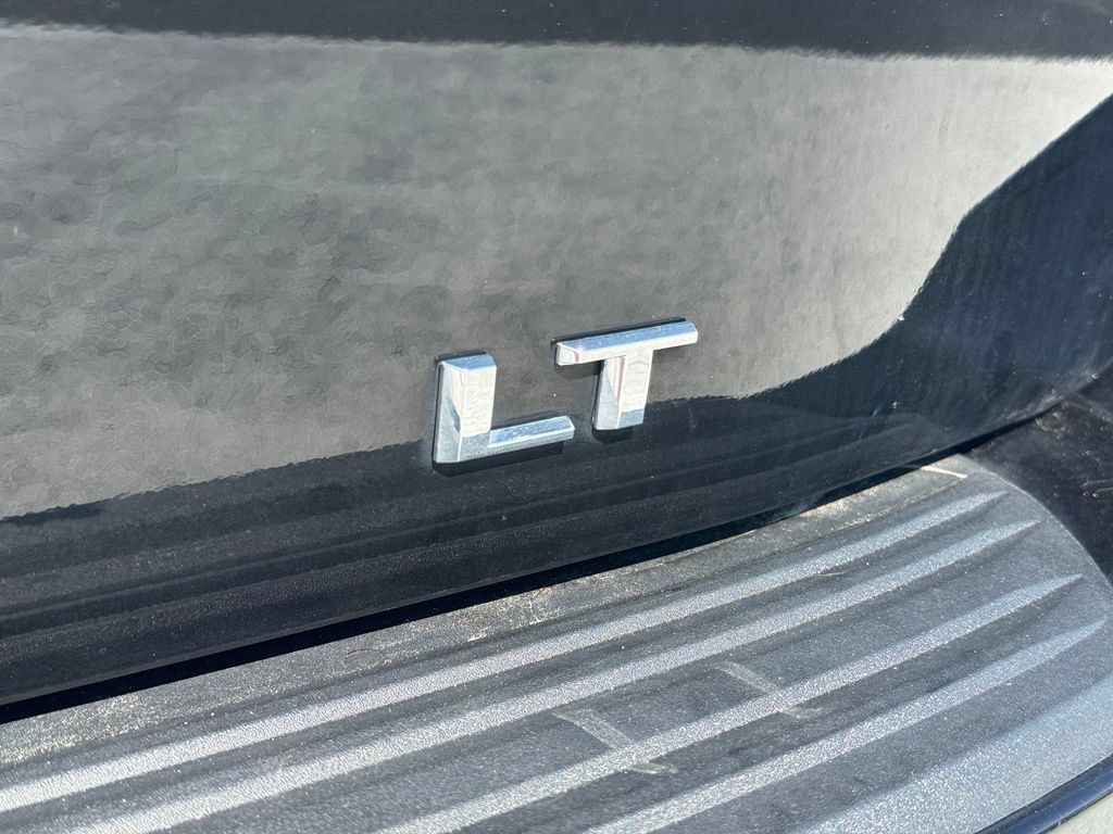 Used 2025 Chevrolet Tahoe LT RWD image 15
