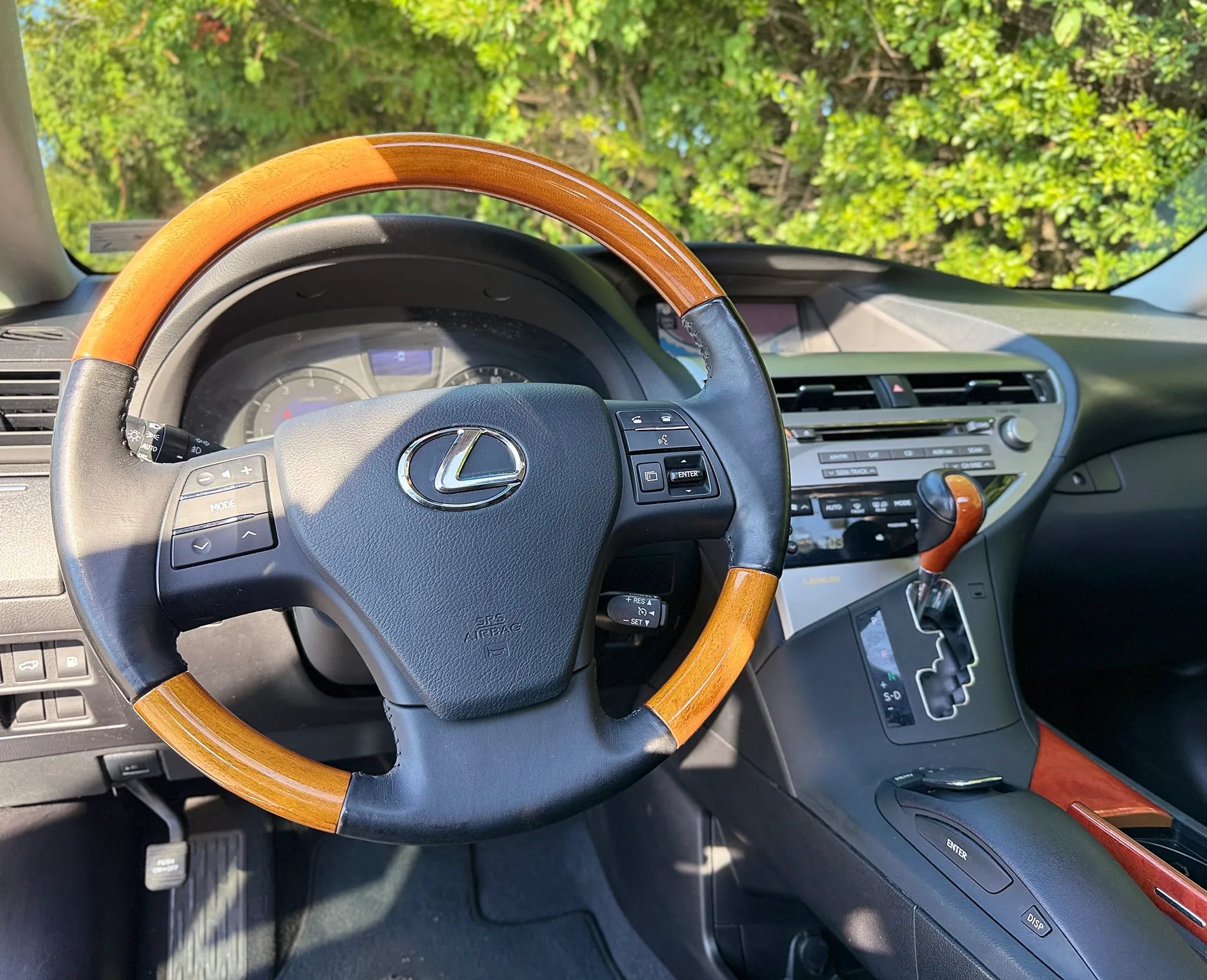 Used 2011 Lexus RX 350 AWD w/ Premium Pkg image 28