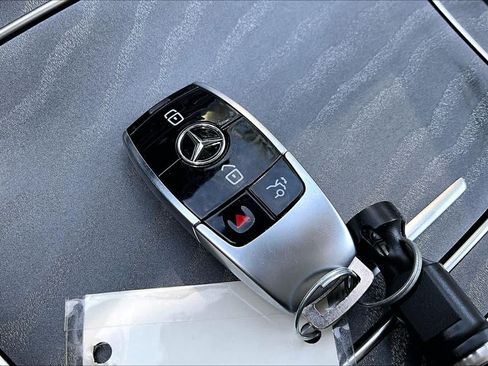 Used 2023 Mercedes-Benz E 450 Cabriolet image 13