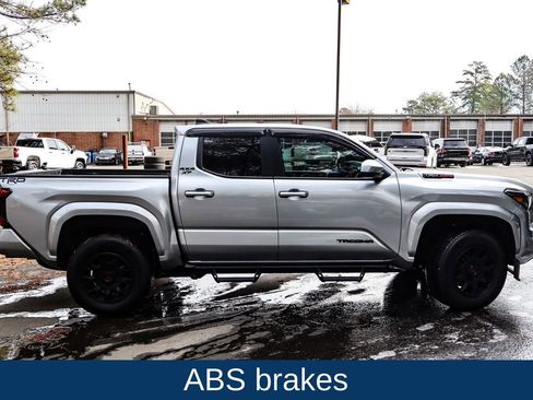 Used 2024 Toyota Tacoma SR5 image 9