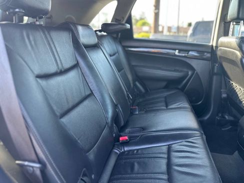 Used 2013 Kia Sorento SX w/ SX Premium Pkg AWD/4WD image 20