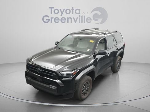 Used 2025 Toyota 4Runner SR5 AWD/4WD image 25