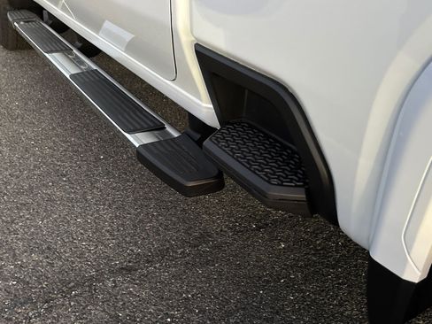 New 2026 GMC Sierra 2500 SLT w/ SLT Premium Package image 31