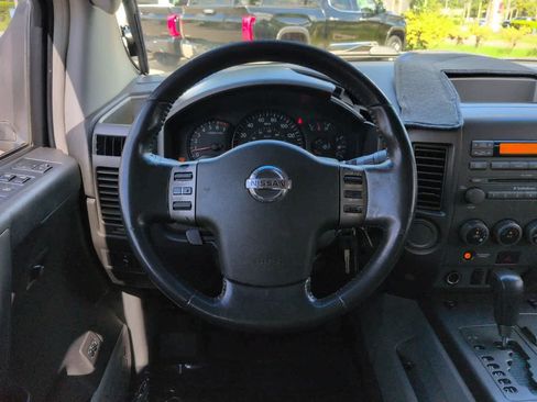 Used 2004 Nissan Titan LE w/ (Tow) Big Tow Pkg RWD image 15