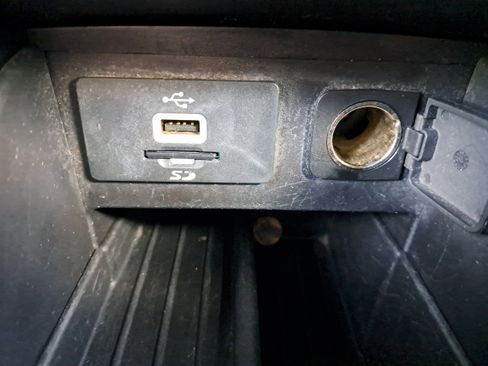 Used 2016 Ford Explorer Sport image 27