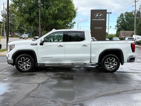 Used 2023 GMC Sierra 1500 SLT w/ SLT Premium Plus Package AWD/4WD image 3