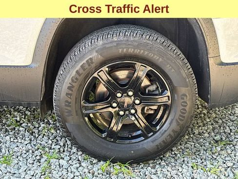 Certified 2022 GMC Acadia AT4 AWD/4WD image 10